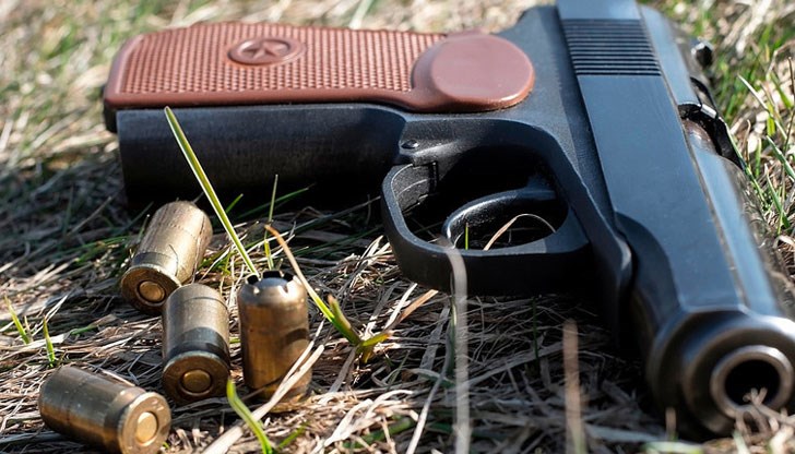 В резултат на неспазване на мерки за безопасност мъж от Ракитово се е прострелял със законно притежаван от него пистолет