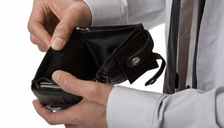 Ще слушаш, иначе няма да има какво да ядеш, това е изборът Ще слушаш, иначе няма да има какво да ядеш, това е изборът