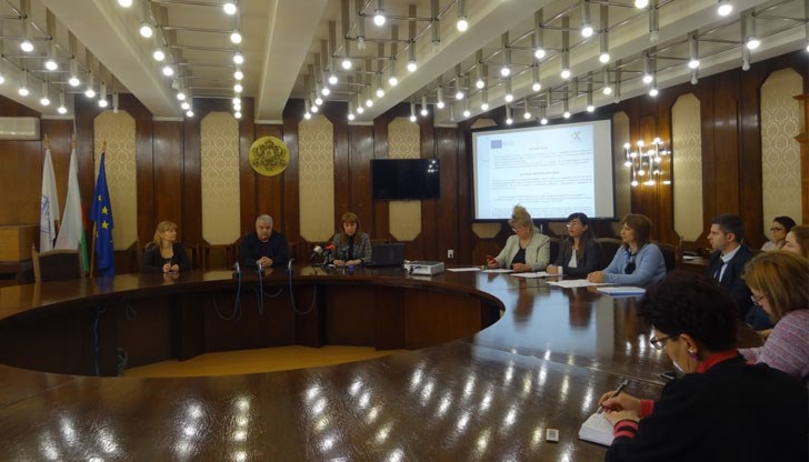 От специализираните услуги ще се възползват 30 потребители