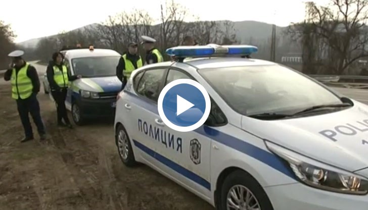 Таблата на АМ "Струма" вече предупреждават за опасности