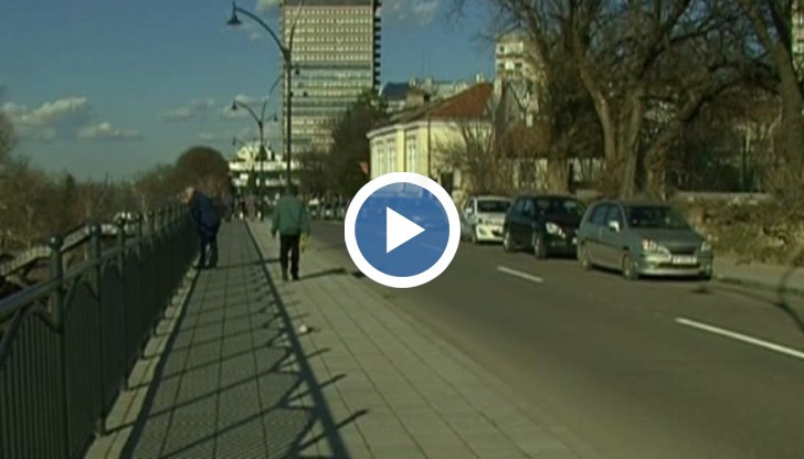 Ще продължат строителните дейности по парковата зона на кея и по самата кейова стена