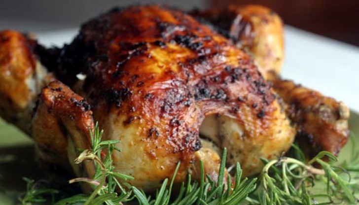 Заговява се с месо, затова трапезата е само от месни ястия Заговява се с месо, затова трапезата е само от месни ястия