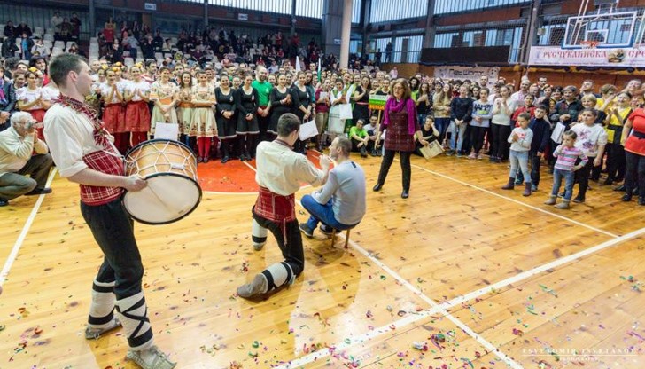 Във фестивала ще вземат участие хора от всички краища на страната Във фестивала ще вземат участие хора от всички краища на страната