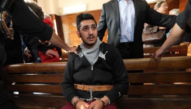 Младият ром ще отговаря пред съда по три обвинения Младият ром ще отговаря пред съда по три обвинения