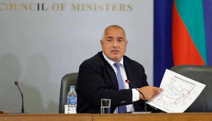 Желанието на Цецка Цачева да се оттегли от поста е 8-ата депозирана оставка