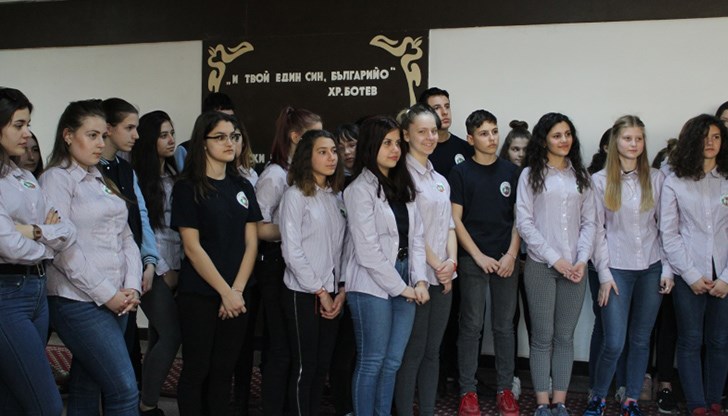 Възпитаниците на СУ„Васил Левски“ по свое собствено желание са събрали средствата