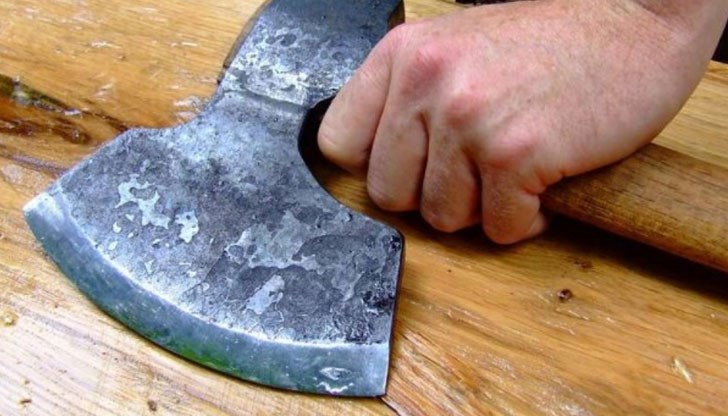 Жената има множество рани