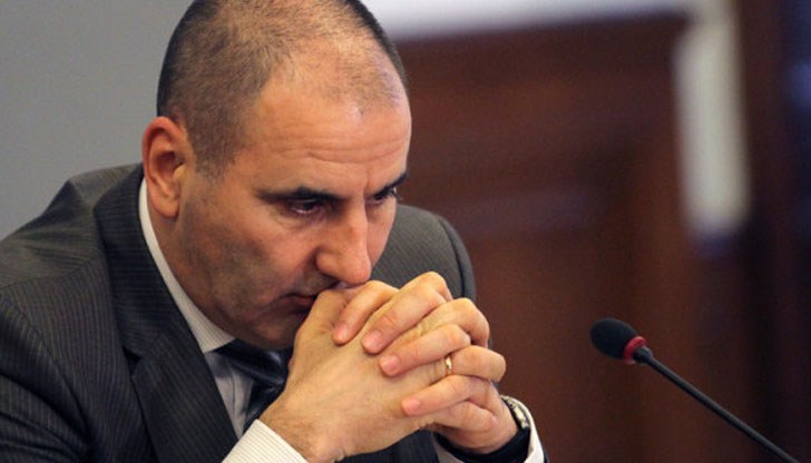 С него - зле, без него ГЕРБ най-зле С него - зле, без него ГЕРБ най-зле