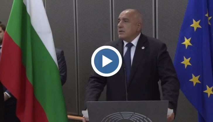 А ние в село Банкя си карахме Жигулитата и им гледахме Мерцедесите, ядосва се премиерът