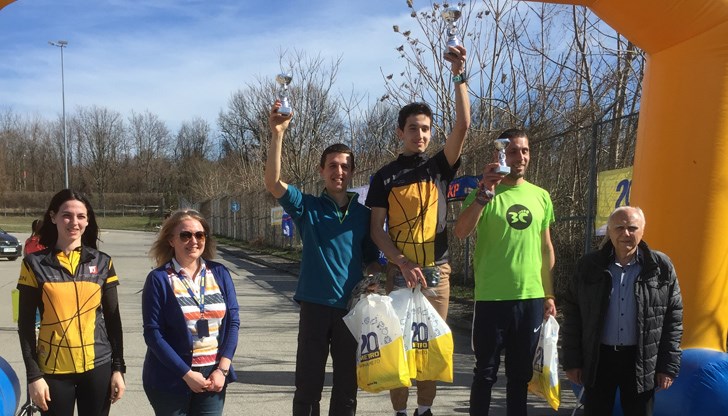 В маратона са участвали и осем състезатели от Румъния В маратона са участвали и осем състезатели от Румъния