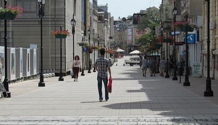 Досега най-топло на 8 март е било през 2002 г., когато термометрите са отчели 24,5 градуса Досега най-топло на 8 март е било през 2002 г., когато термометрите са отчели 24,5 градуса