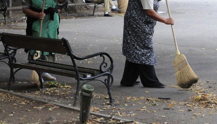 Средно на месец 593-ма души предоставят извинителни бележки, за да не ходят на работа Средно на месец 593-ма души предоставят извинителни бележки, за да не ходят на работа