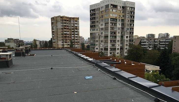 Парите за ремонт на покрива да се събират като част от таксата за входа и това да се прави постоянно, а не само при нужда от ремонт