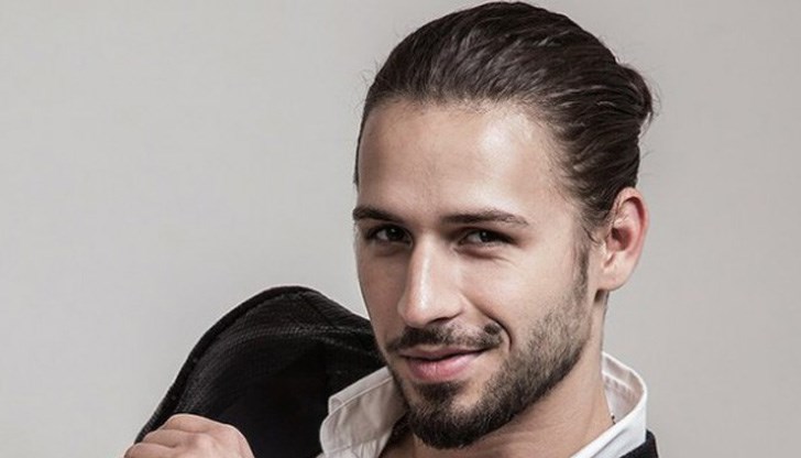 Те са идвали през нощта в дома ни, целейки да го вербуват, за да им снася информация