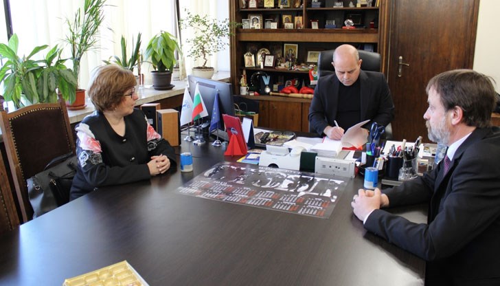 Това стана с подписването на Колективен трудов договор Това стана с подписването на Колективен трудов договор