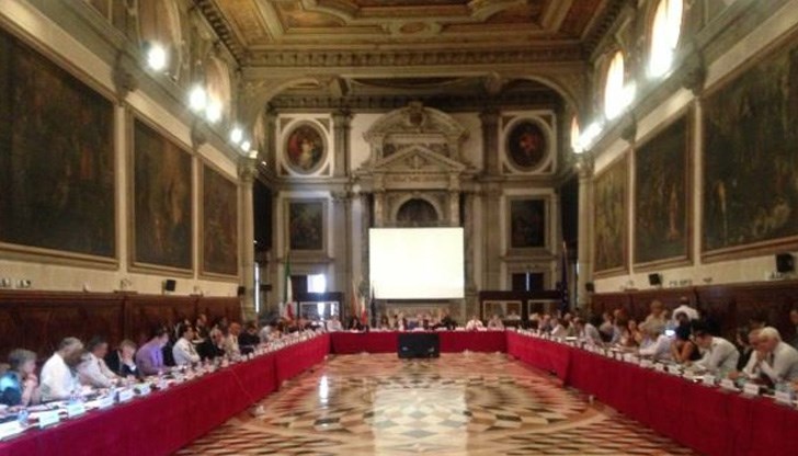 Венецианската комисия ще изрази позиция относно правителствено постановление номер 7
