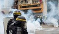 В Париж разследват призиви на "жълтите жилетки" към полицаите да се самоубиват