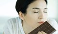 Ароматът на шоколад помага за спиране на цигарите
