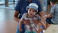 Родители, загубили детето си, даряват 20 000 лева за лечението на малкия Вики
