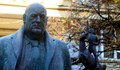 Паметник на Бойко Борисов се появи на „Гарибалди“