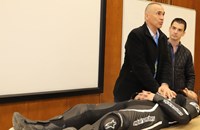  Резултат с изображение за Лекари от ВМА учиха мотористи по какъв начин да избавят ранени на пътя 
