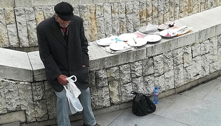 Поклон пред достойнството на българския пенсионер