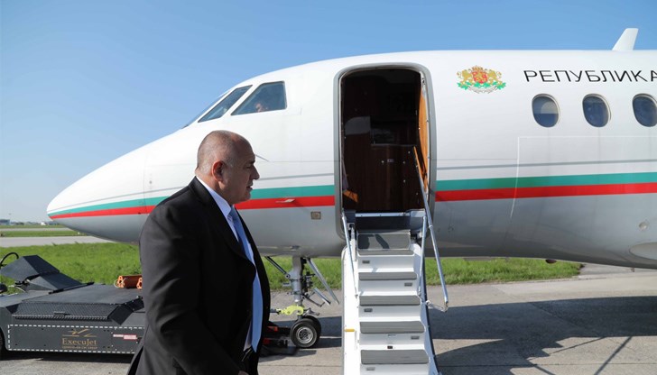 Пилотите овладели ситуацията и машината е приземена благополучно