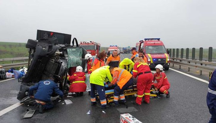 Минибус с 10 български пътници на борда е участвал в инцидент на автомагистрала А1 в Тимис
