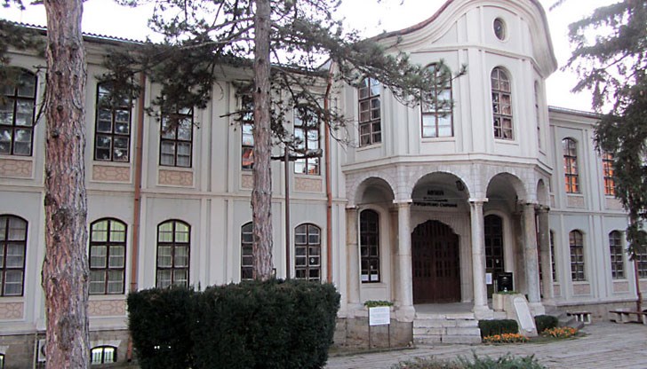 С тържествено заседание във Велико Търново Народно събрание ще отбележи 140 години от приемането на Търновската конституция