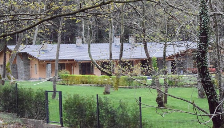 Бившият зам.-министър е обвиняем за престъпление срещу финансовите интереси на ЕС в съучастие с дъщерята на детегледачката на семейството Бившият зам.-министър е обвиняем за престъпление срещу финансовите интереси на ЕС в съучастие с дъщерята на детегледачката на семейството