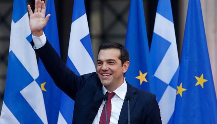 Атина иска предсрочно да погаси част от заема си към МВФ