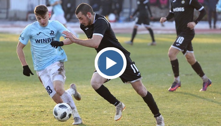 Дунав вече вкара 3 гола