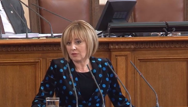 Манолова представи в парламента доклада за дейността на институцията през 2018 година