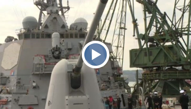 Разрушителят “Рос” e сред бойните кораби от състава на Военноморските сили на САЩ