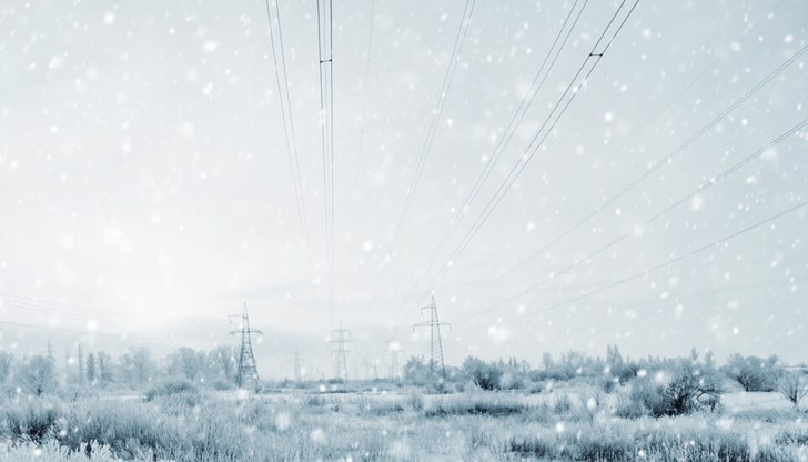 Американски химици разработиха първото по рода си устройство, което генерира електричество от естествен снеговалеж Американски химици разработиха първото по рода си устройство, което генерира електричество от естествен снеговалеж