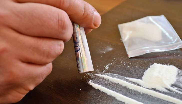 Ако граждани забележат съмнителни пакети по крайбрежието, веднага да се обадят на телефон 112 Ако граждани забележат съмнителни пакети по крайбрежието, веднага да се обадят на телефон 112