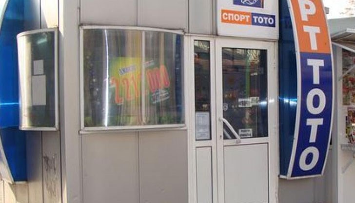 Откраднат е метален шкаф, в който имало само около 60 лева