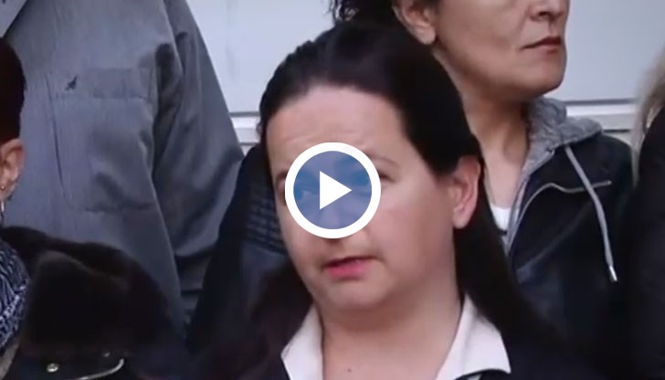 Надеждата вече започва да се стопява. Бяхме затънали толкова много, че едвам изплувахме”, обяснява Христина