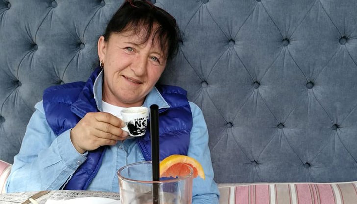 Шери Радева един от вдъхновяващите примери за това как човек, независимо каква вяра изповядва, може да направи много за възстановяването на Божи домове