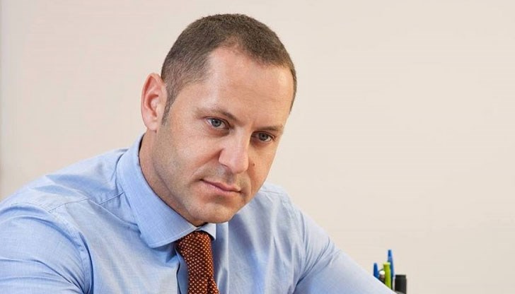 Определена му е 100 000 лева парична гаранция