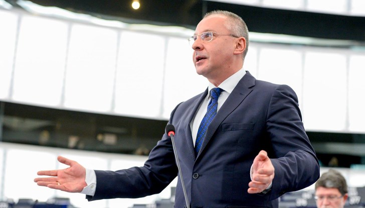 Това реши пленумът на БСП след тайно гласуване