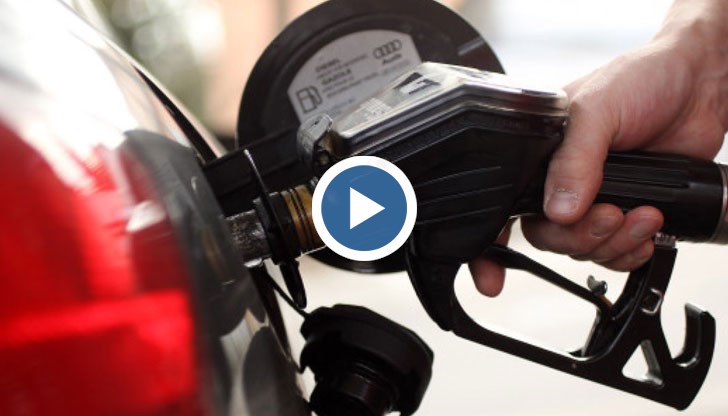 Според веригите бензиностанции причината е движението на цените на суровия петрол