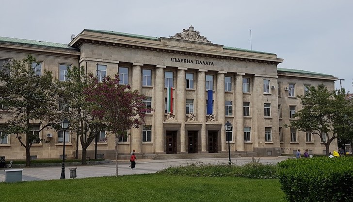 Общо дължимите данъци от ЕТ „Корсо Т.Г.“ - Русе са в размер на 21 000 лева