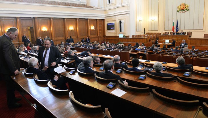 Продължават да просперират на гърба на данъкоплатците Продължават да просперират на гърба на данъкоплатците