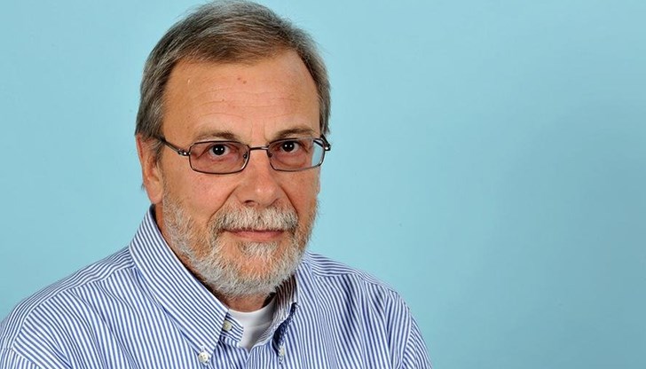 ”Какво е законо? Законо е тесна врата у широко поле. Само улавите минуват у него ”Какво е законо? Законо е тесна врата у широко поле. Само улавите минуват у него