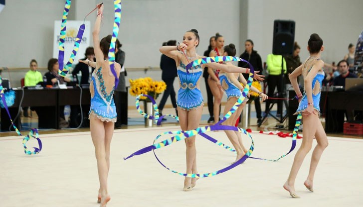 Българските гимнастички не успяха да завършат сред първите три в многобоя на Световната купа Българските гимнастички не успяха да завършат сред първите три в многобоя на Световната купа