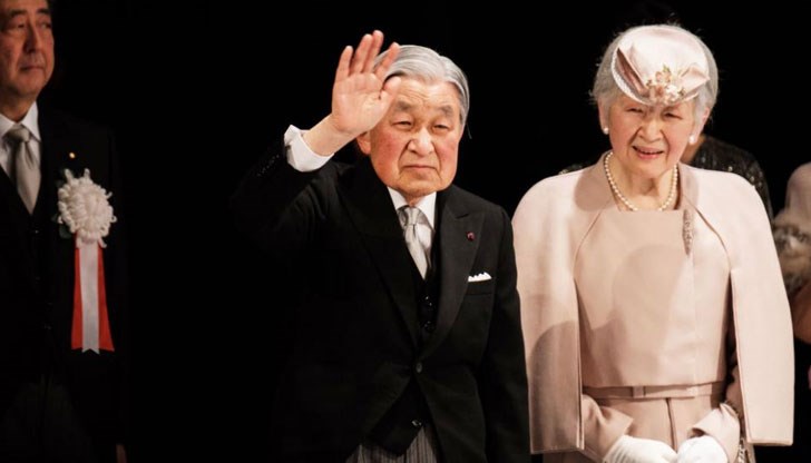 85-годишният Акихито е първият японски монарх, който заема трона в следвоенната история на страната