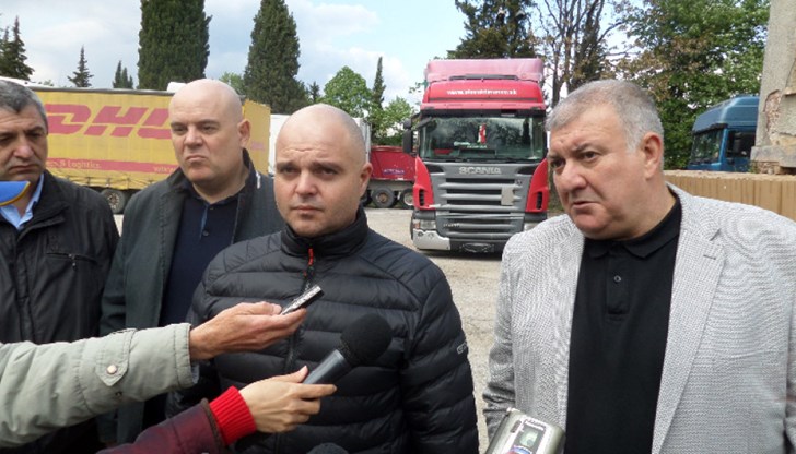 Шофьорът заявил, че не му е добре и се опитал да избяга Шофьорът заявил, че не му е добре и се опитал да избяга