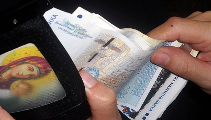 Причината е в плоския данък и ниското заплащане на труда според експерт Причината е в плоския данък и ниското заплащане на труда според експерт