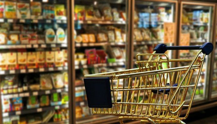 Предстои да бъдат издадени съответните актове и наказателни постановления, както и протоколи за унищожаване на храни, негодни за употреба Предстои да бъдат издадени съответните актове и наказателни постановления, както и протоколи за унищожаване на храни, негодни за употреба